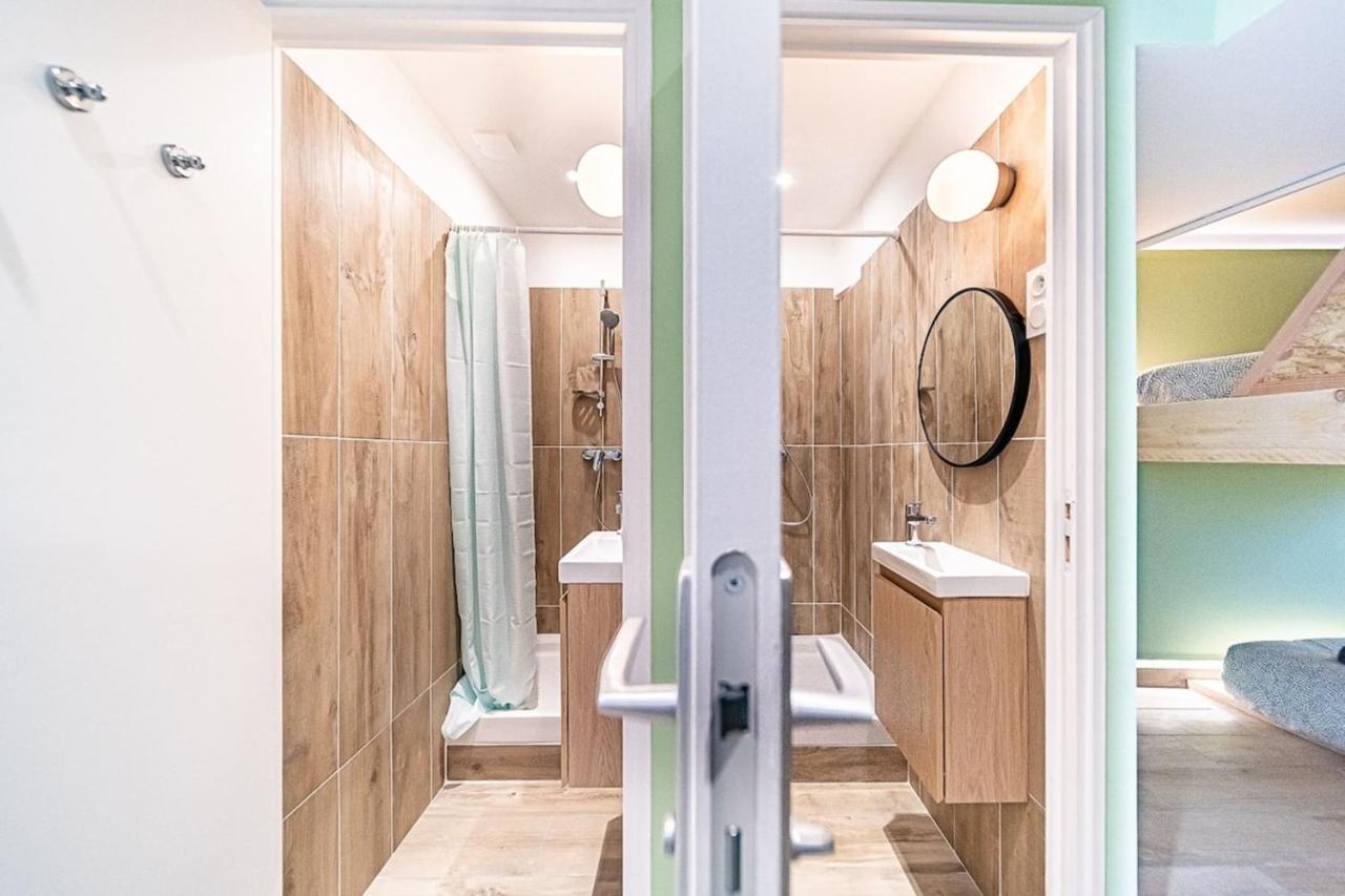 Sleep And Go - Cozy 9 People - Oullins Apartment Bagian luar foto